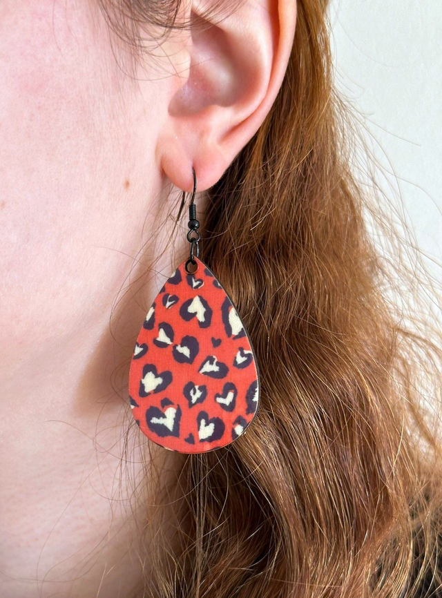 Boucle d'oreille tacheter