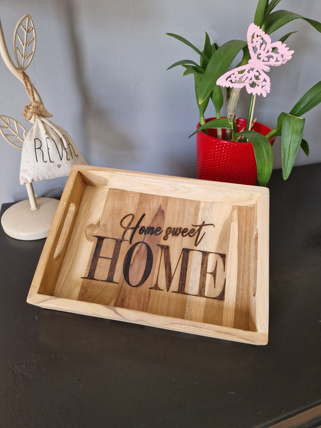 plateau décoratif personnalisé en bois – Image 2